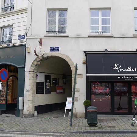 Private En-Suite Room In The Heart Of Le Sablon ブリュッセル エクステリア 写真
